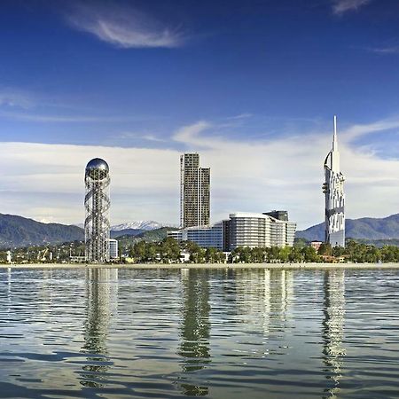 Apartment On Khimshiashvili Batumi Esterno foto