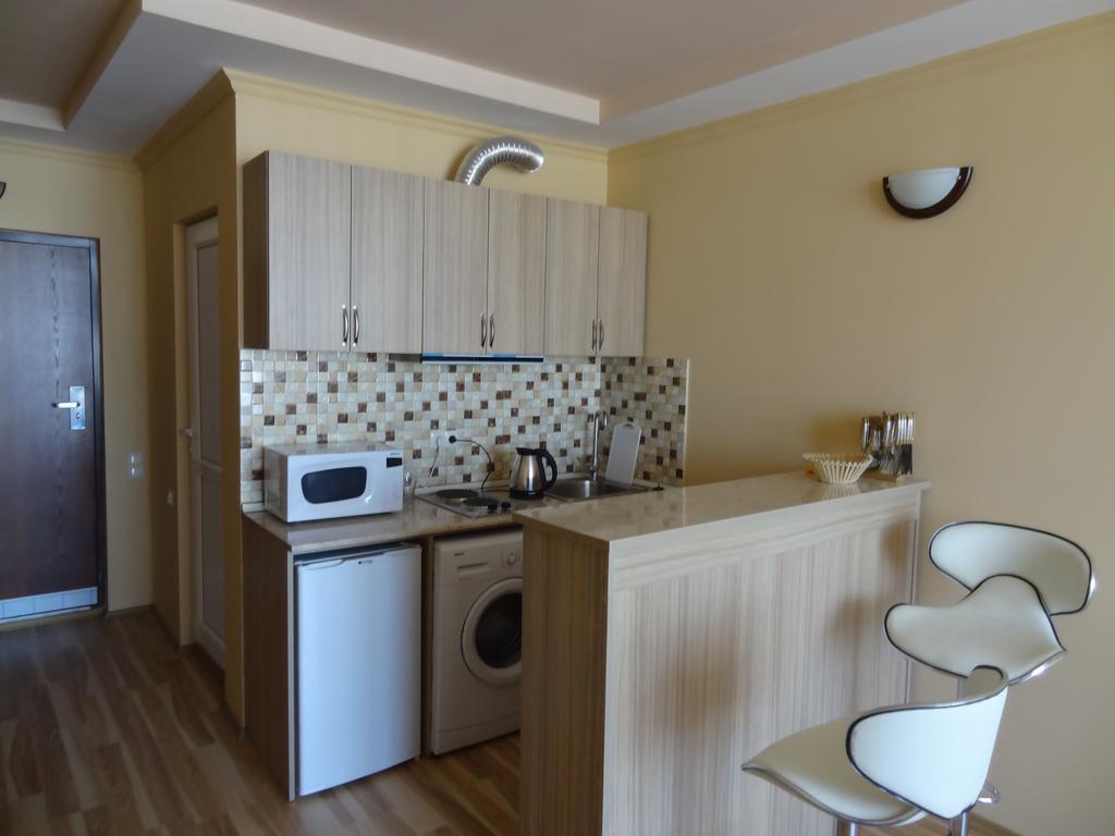 Apartment On Khimshiashvili Batumi Esterno foto