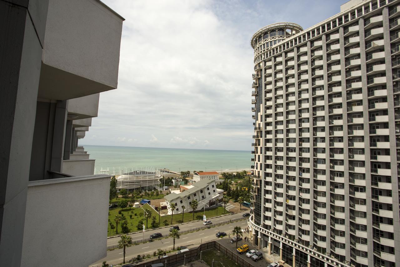Apartment On Khimshiashvili Batumi Esterno foto